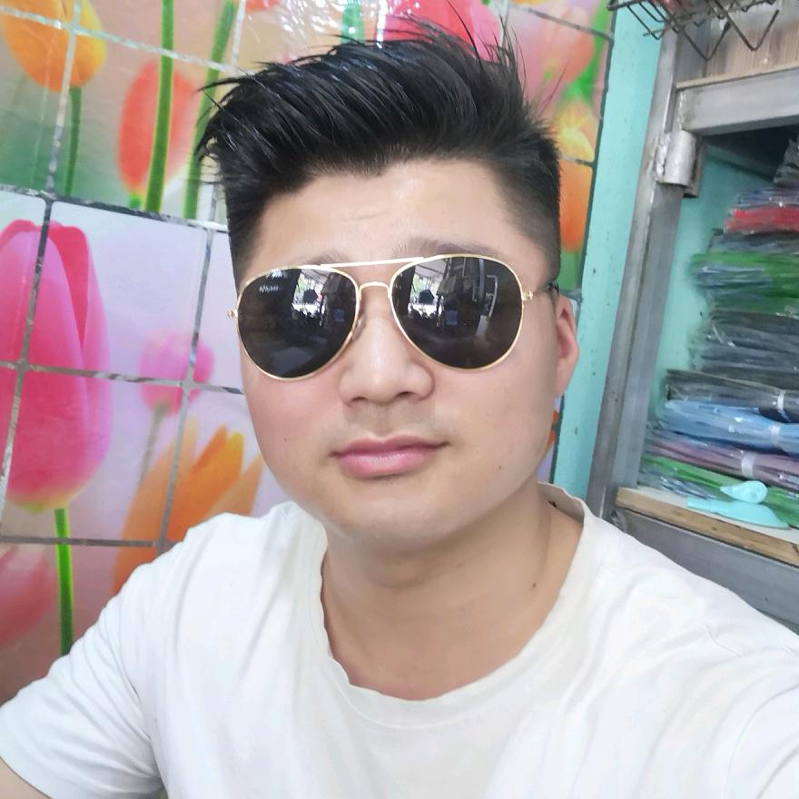 碰碰哥