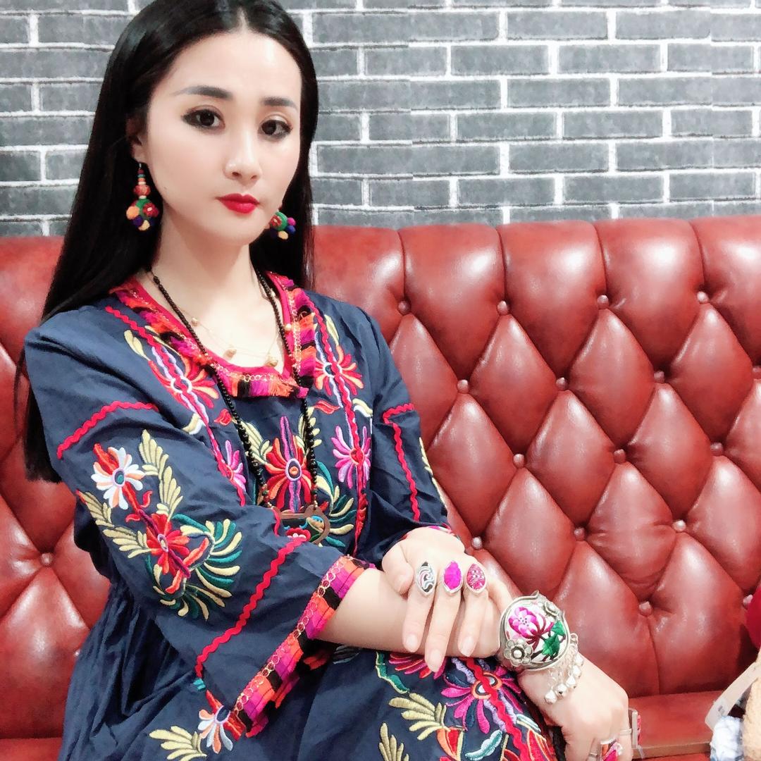 绥化市北林区阿丁服装店阿丁时尚女装
