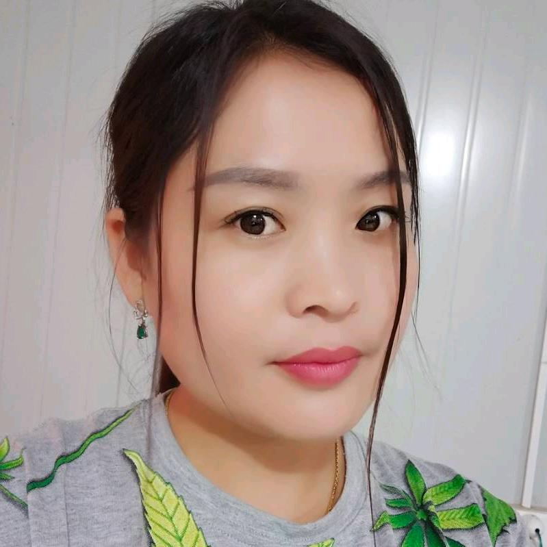 华