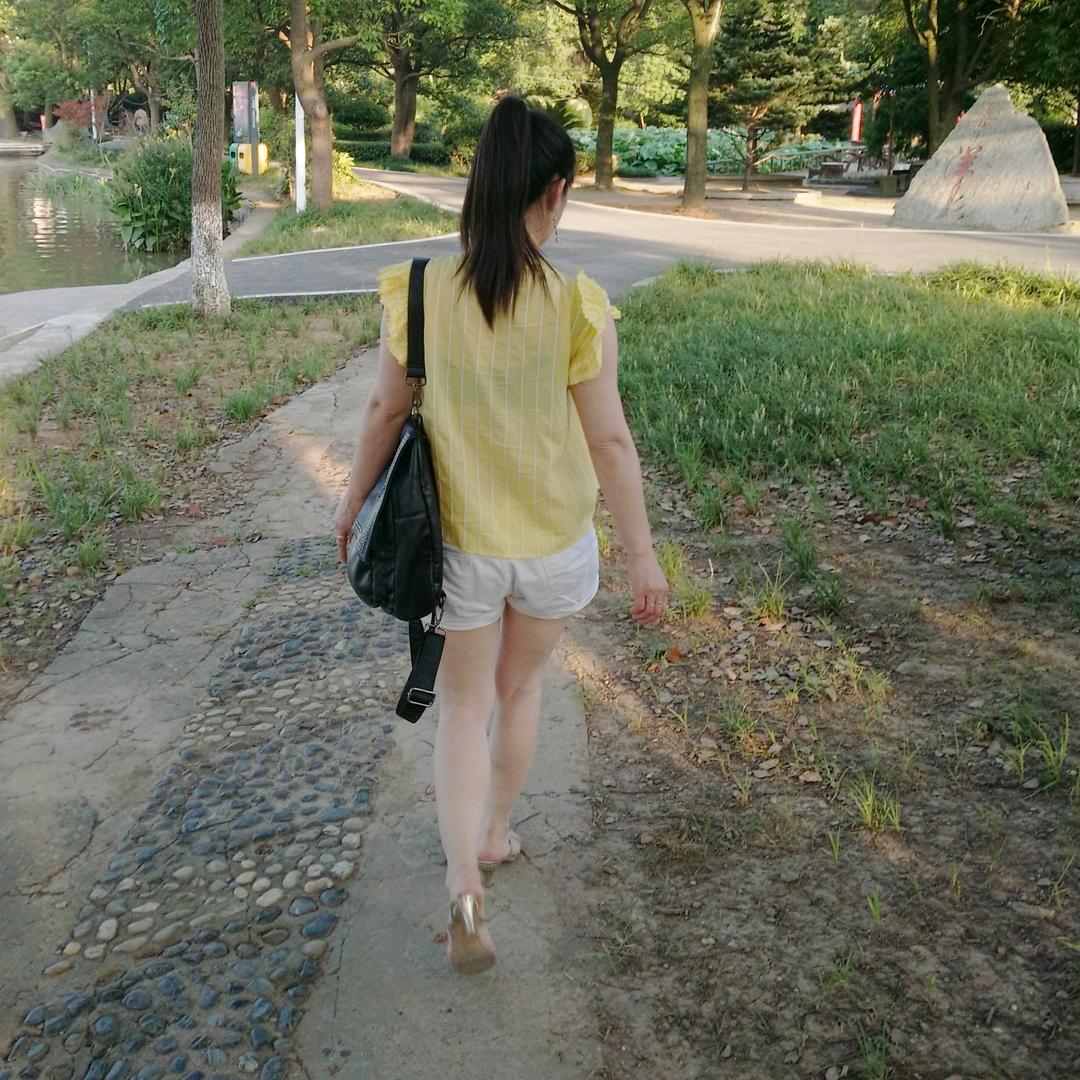 @芳儿姐