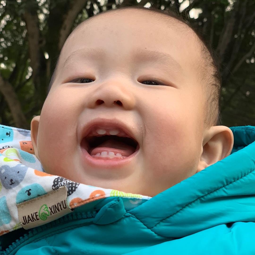 范泓越