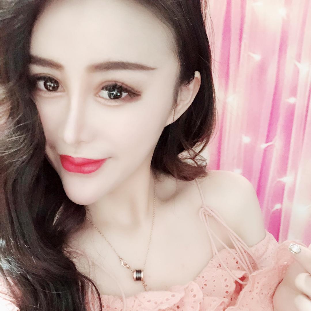 南浔纤族衣坊服装店