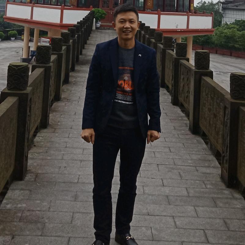 杨成