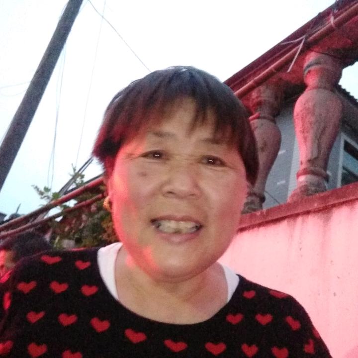 彭玉芳66岁