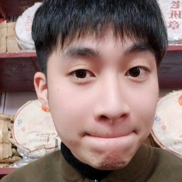 不念过往。