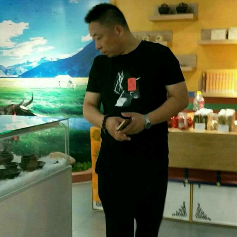奇妙装饰~欧派木门全屋定制