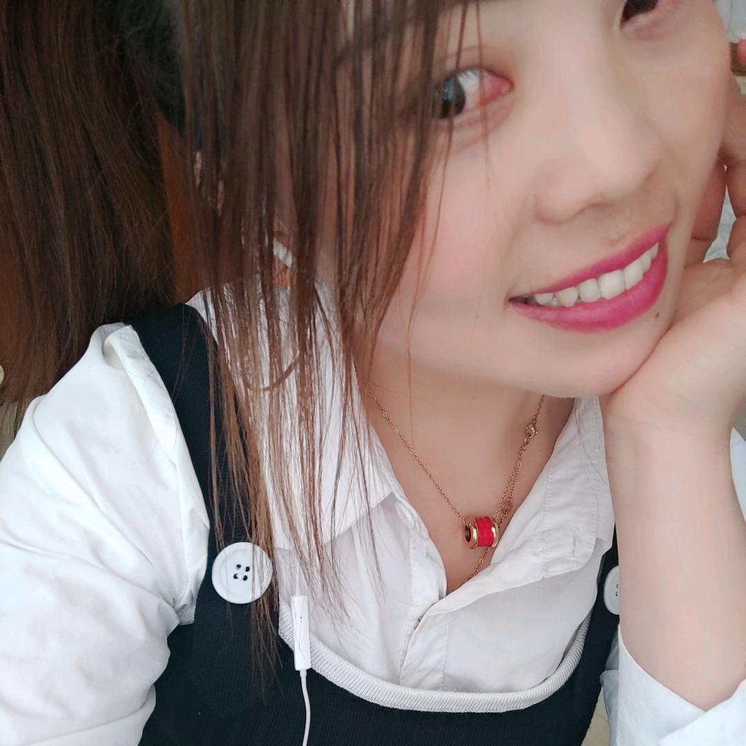 嗨O(∩_∩)O苗族小姐姐