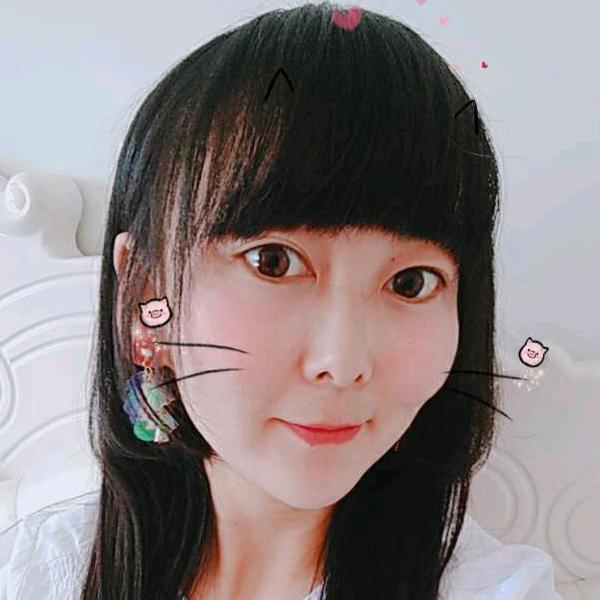 Lily梅