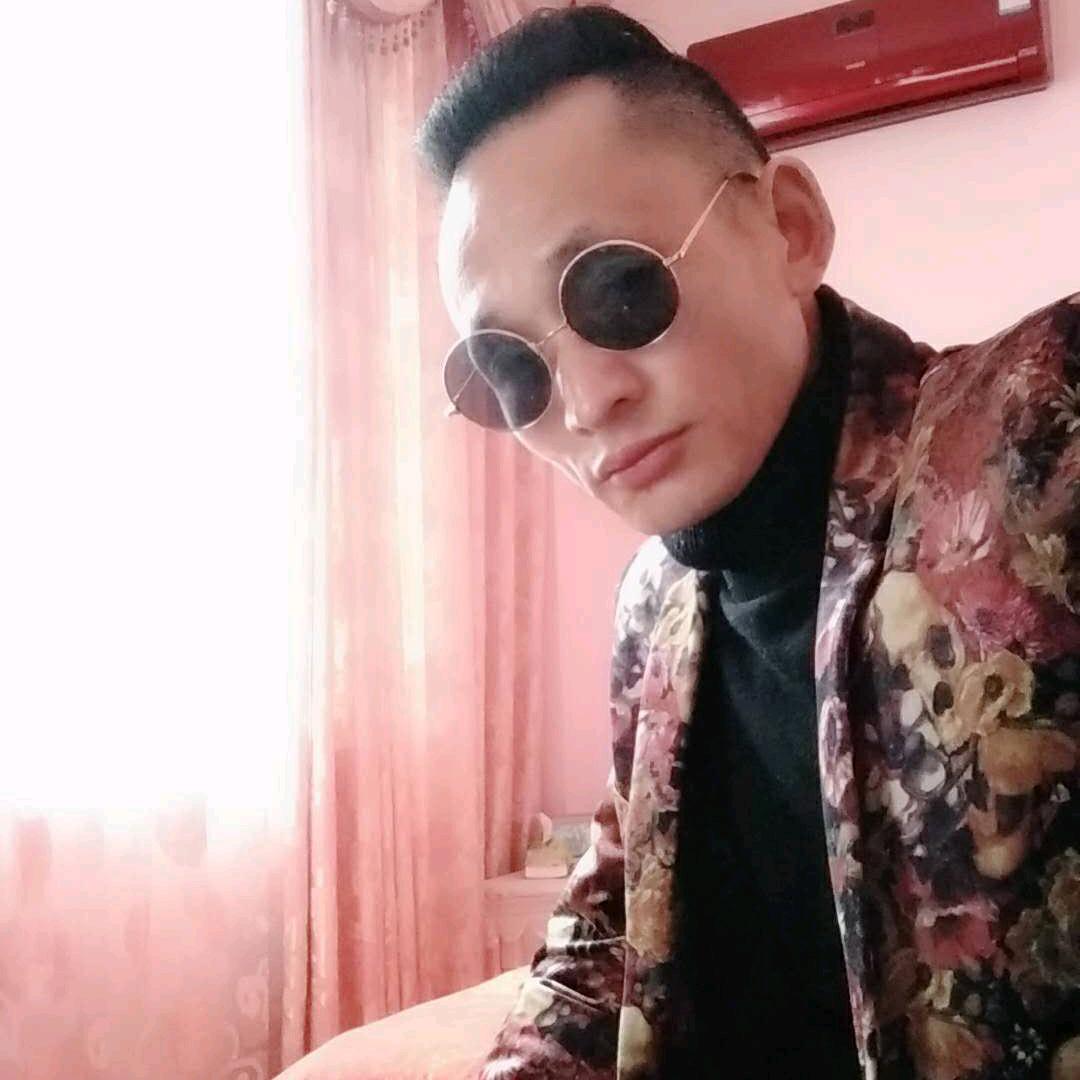华仔