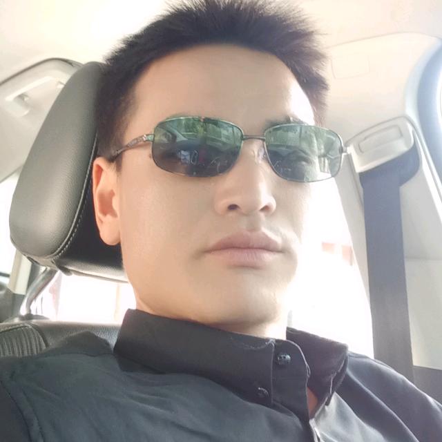 王丰色木杉