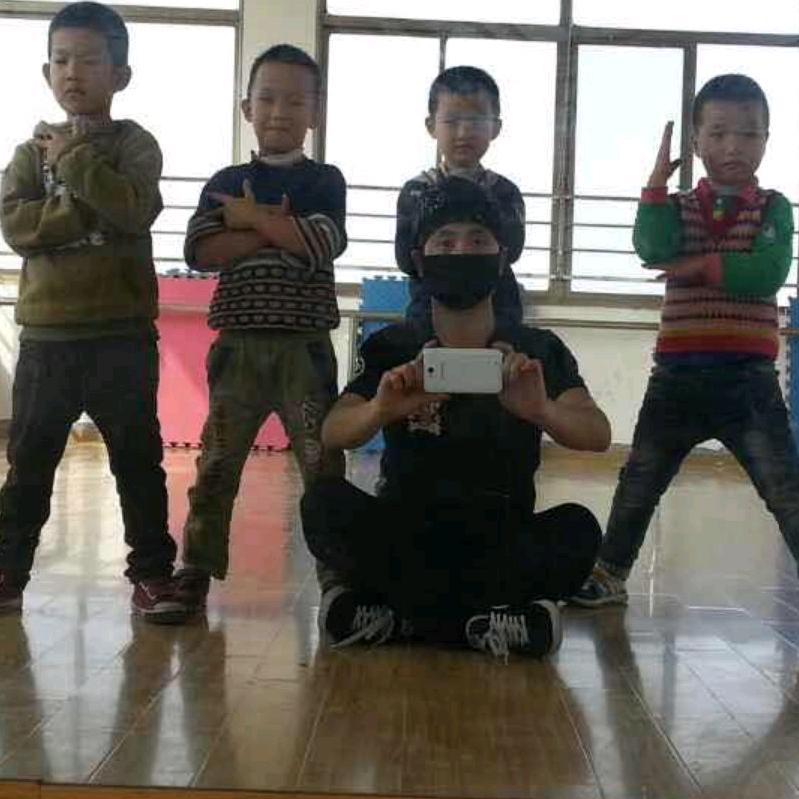 会跳舞的村支书