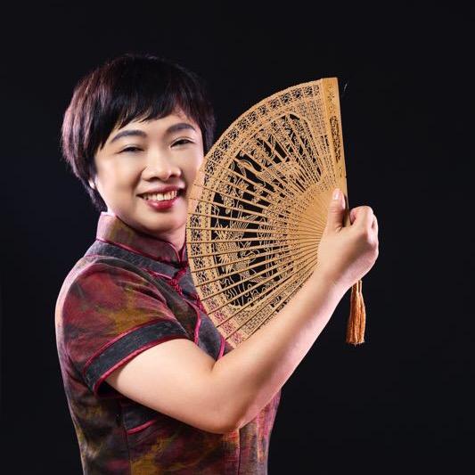王星记扇孙亚青