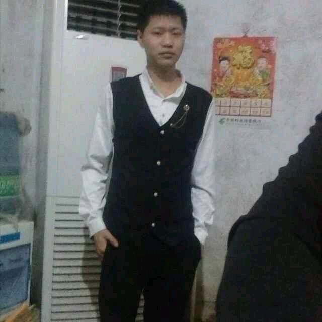 燚宇蛇帝华哥