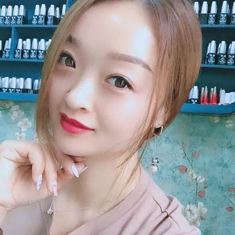 指上云端美甲美睫店