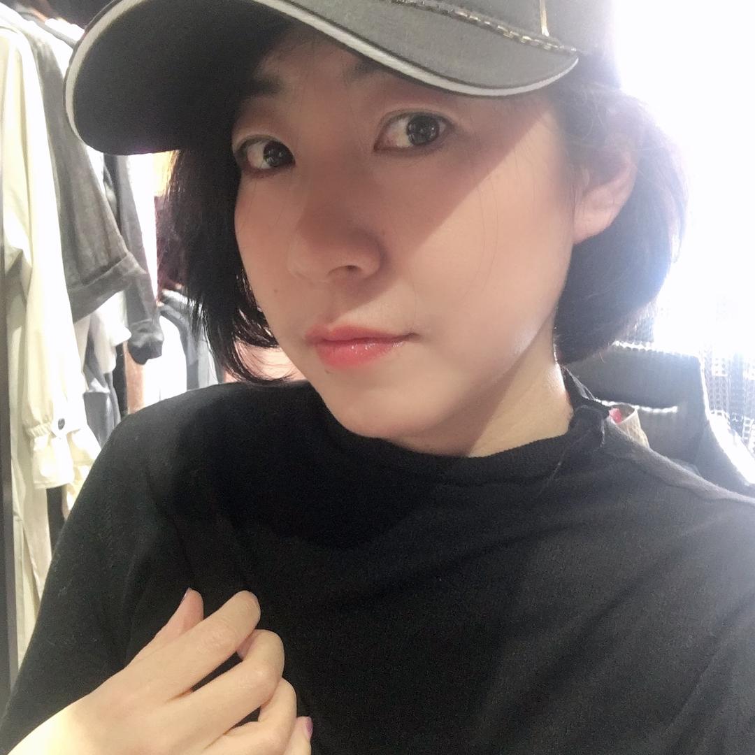大瓦国小何姐姐