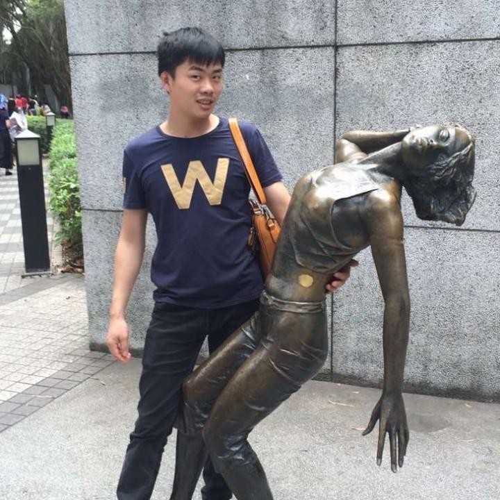 三年河东，三年河西。抗压小王子。