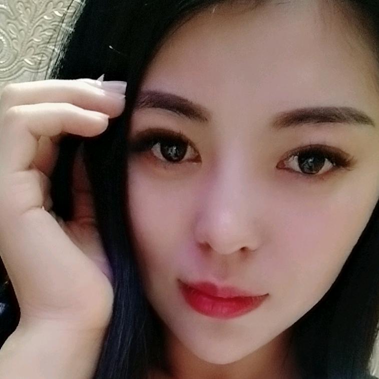 依依