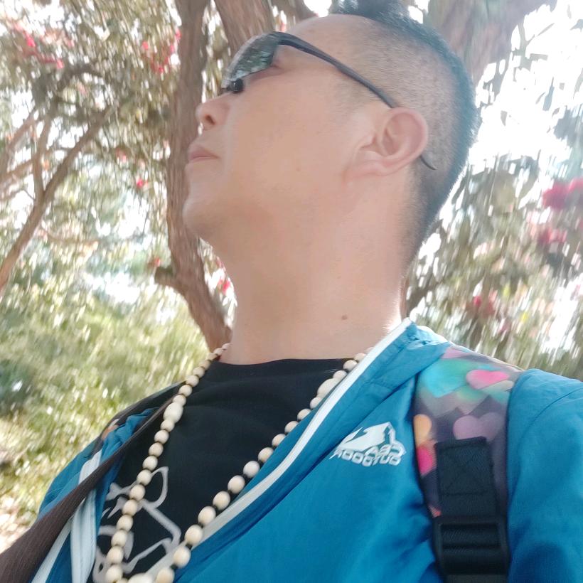 映山红~凉都贵族（每晚8：00直播）@抖音