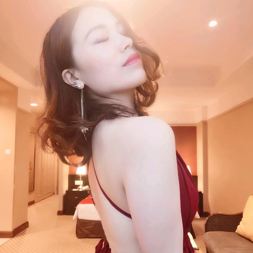 金融小嬢嬢