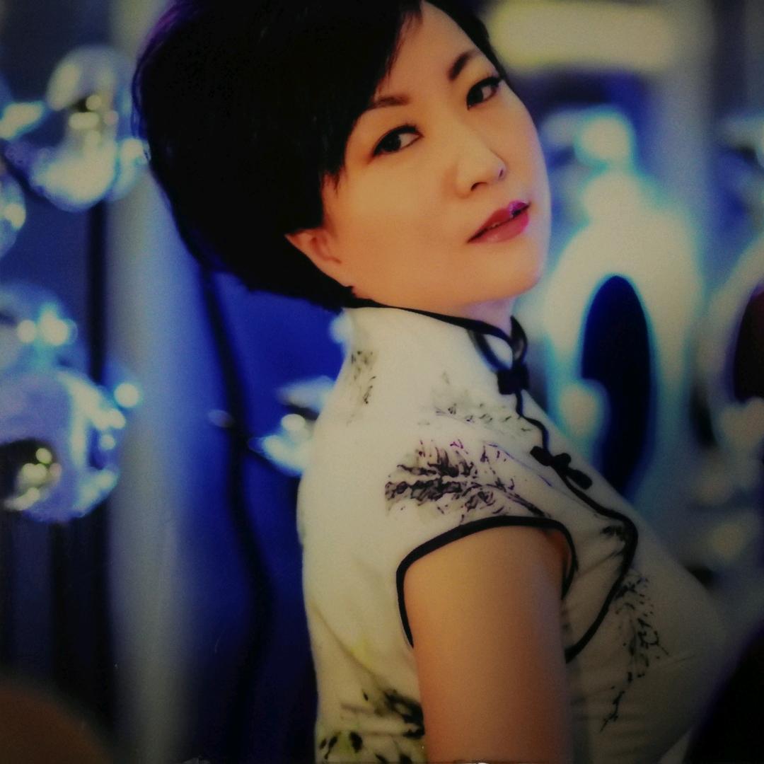 磴口六月玫瑰内衣-云