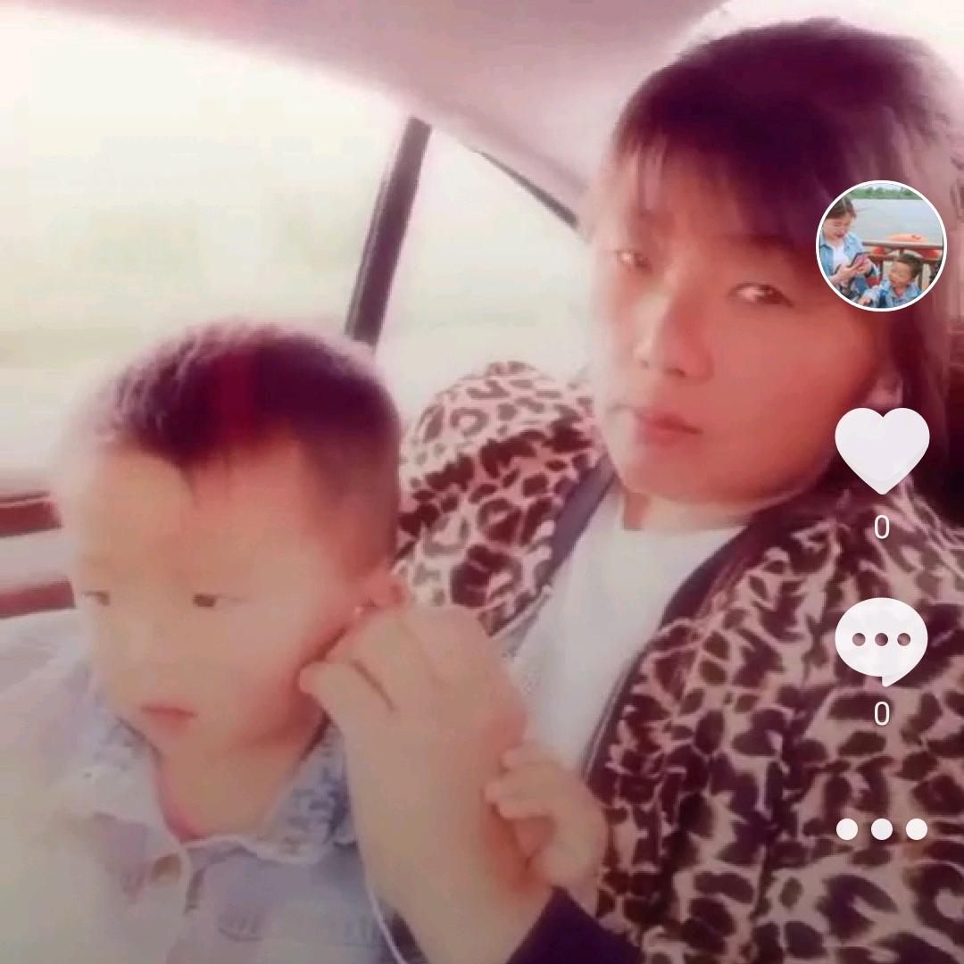 兜兜吖💋