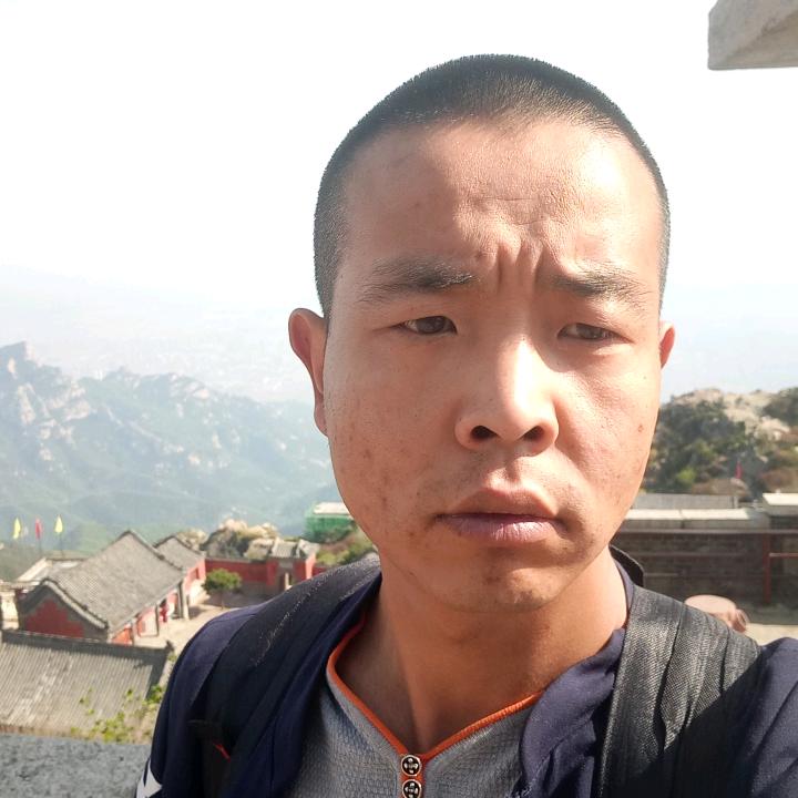 伟伟