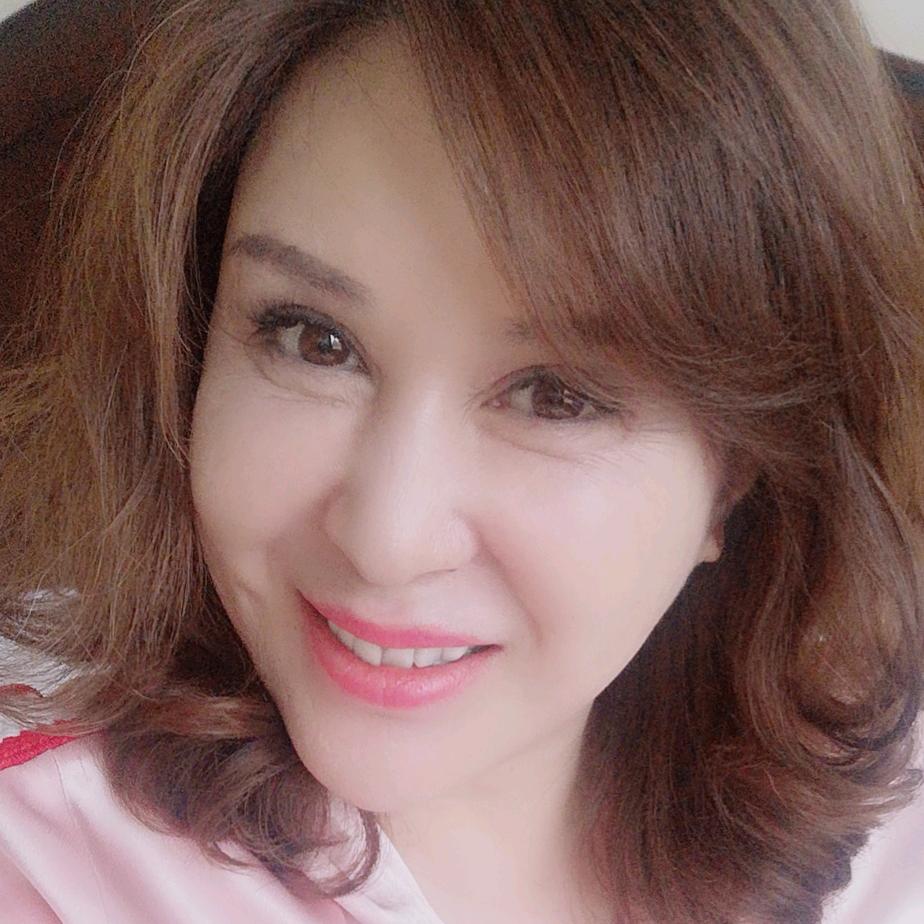 李静玲.静钰
