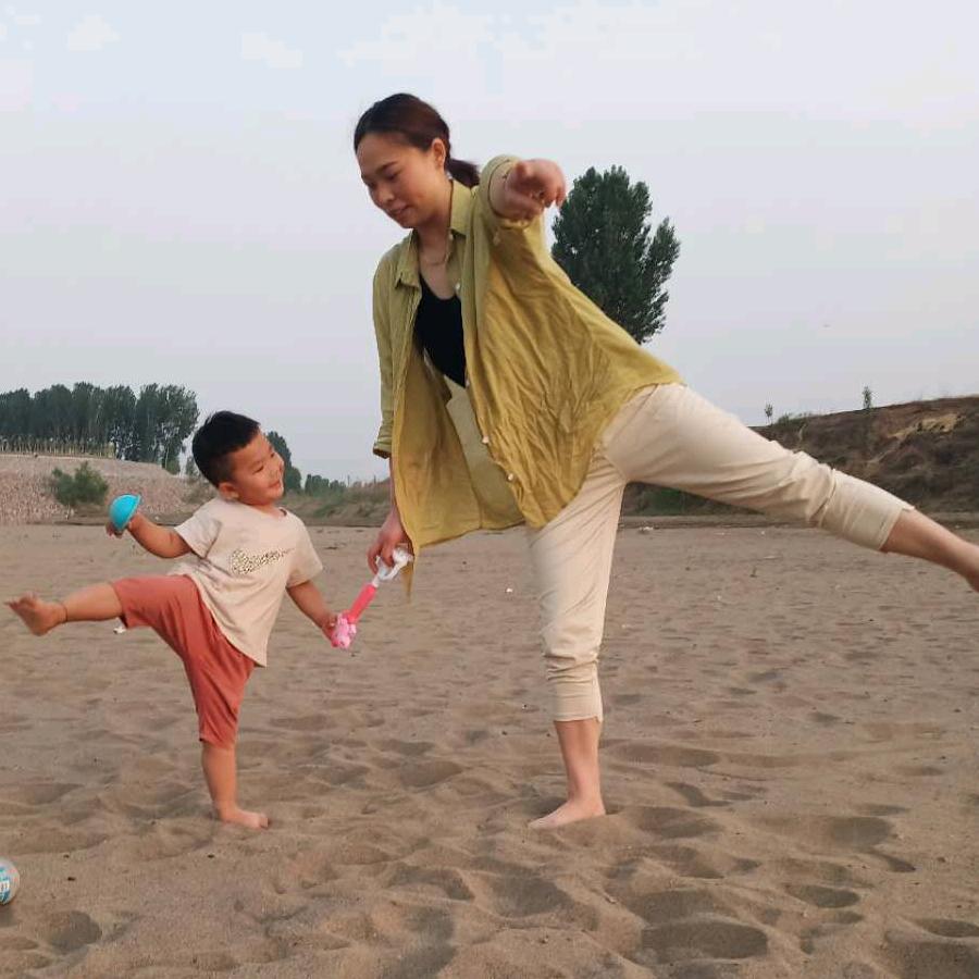 钱都到兜“李”