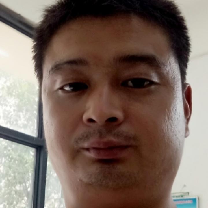 刘军伟彩钢瓦树脂瓦琉璃瓦钢结构