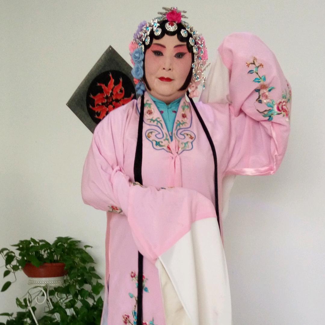 快乐于姐
