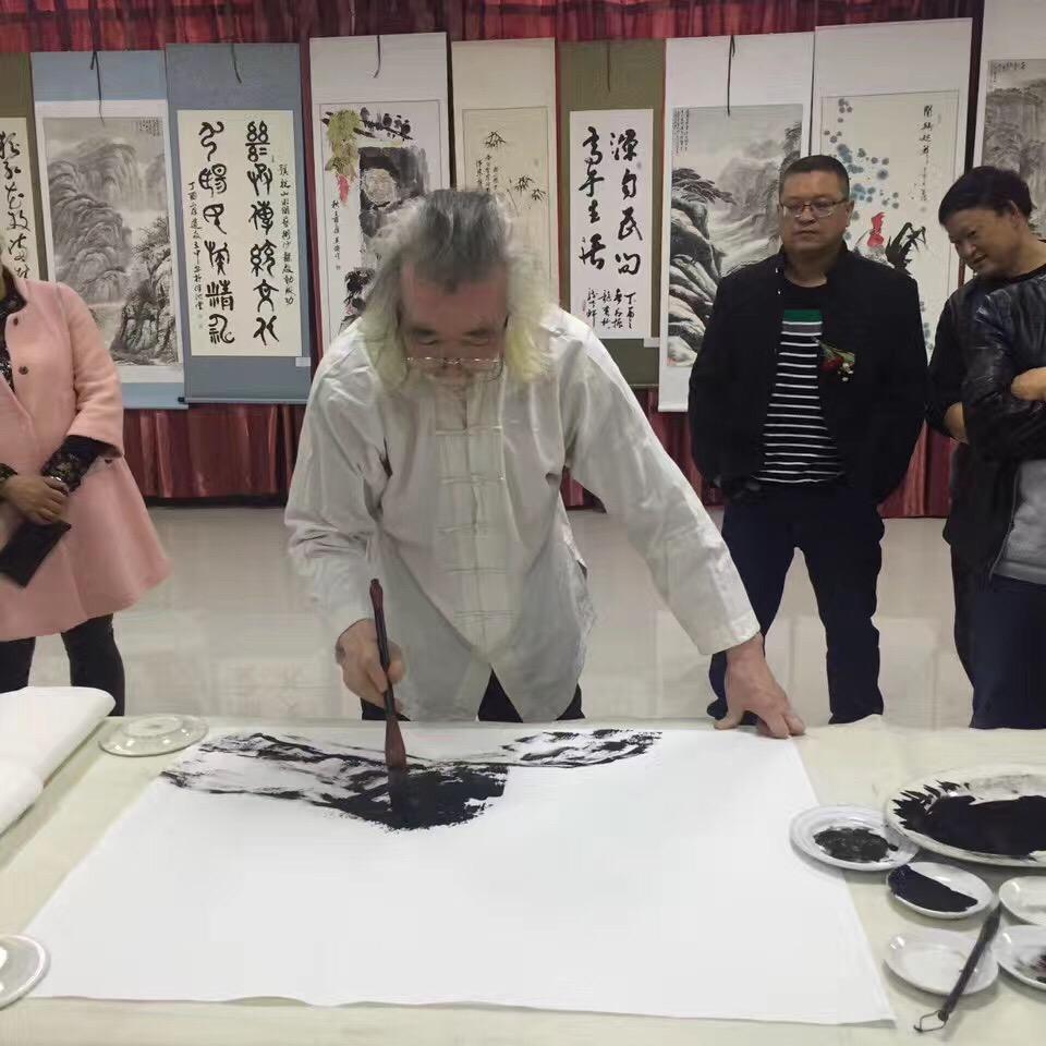笔墨行者书画院