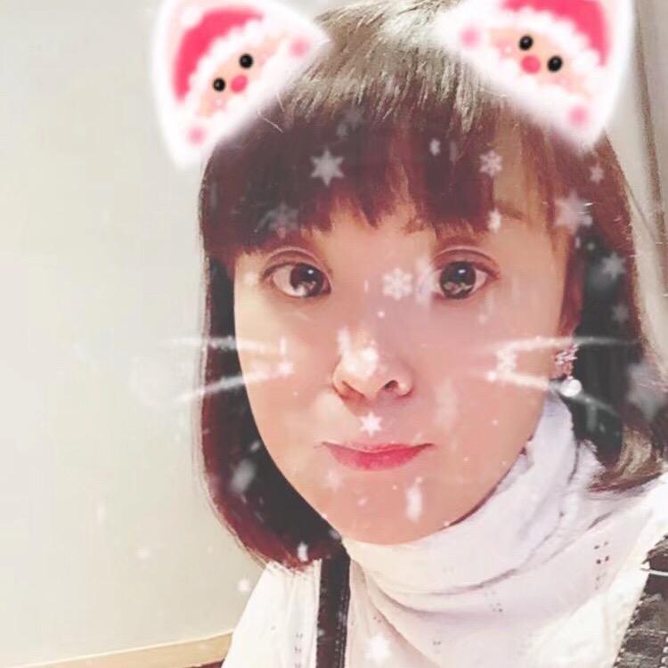 莉莉-