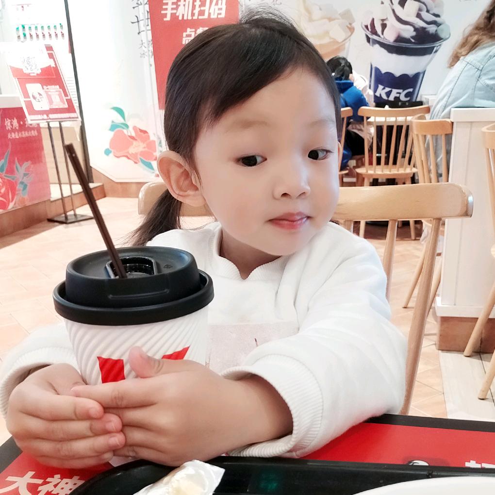 开心和果果