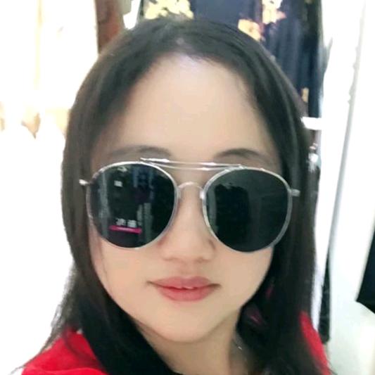 罗丽