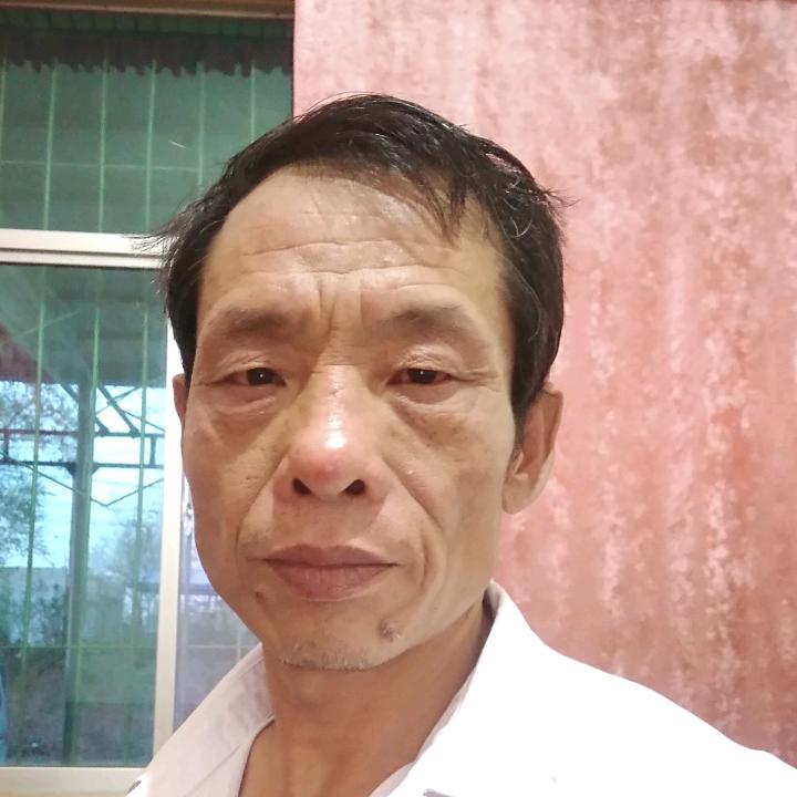 A无语（仇春荣）