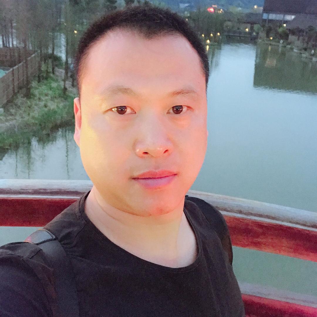 高端饮用水小陆