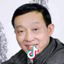 长空雄鹰:张耀龙:。