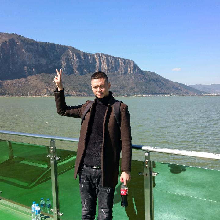 A空城(明英布业潘俊)