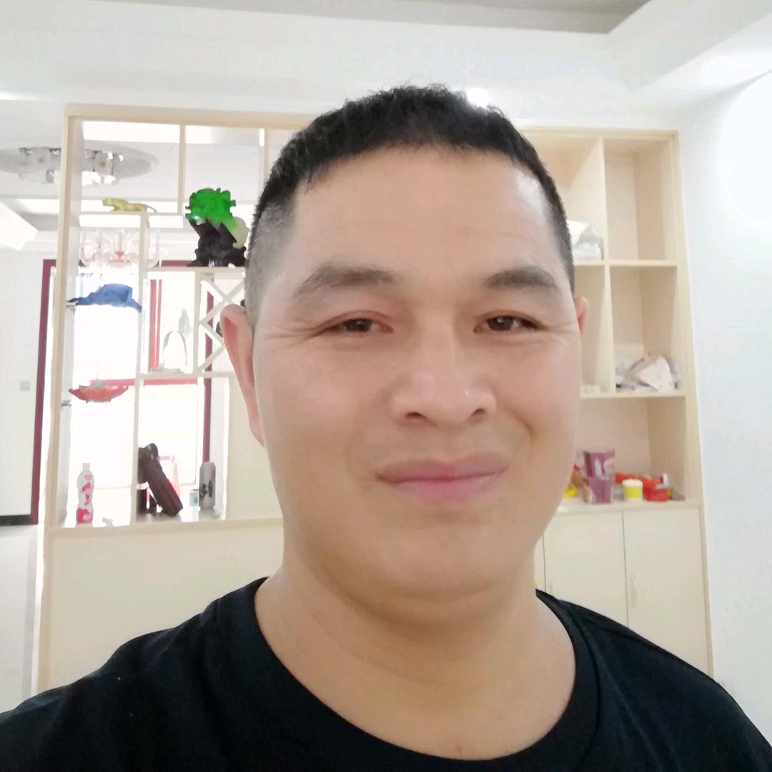 爱唱歌的    杨铣