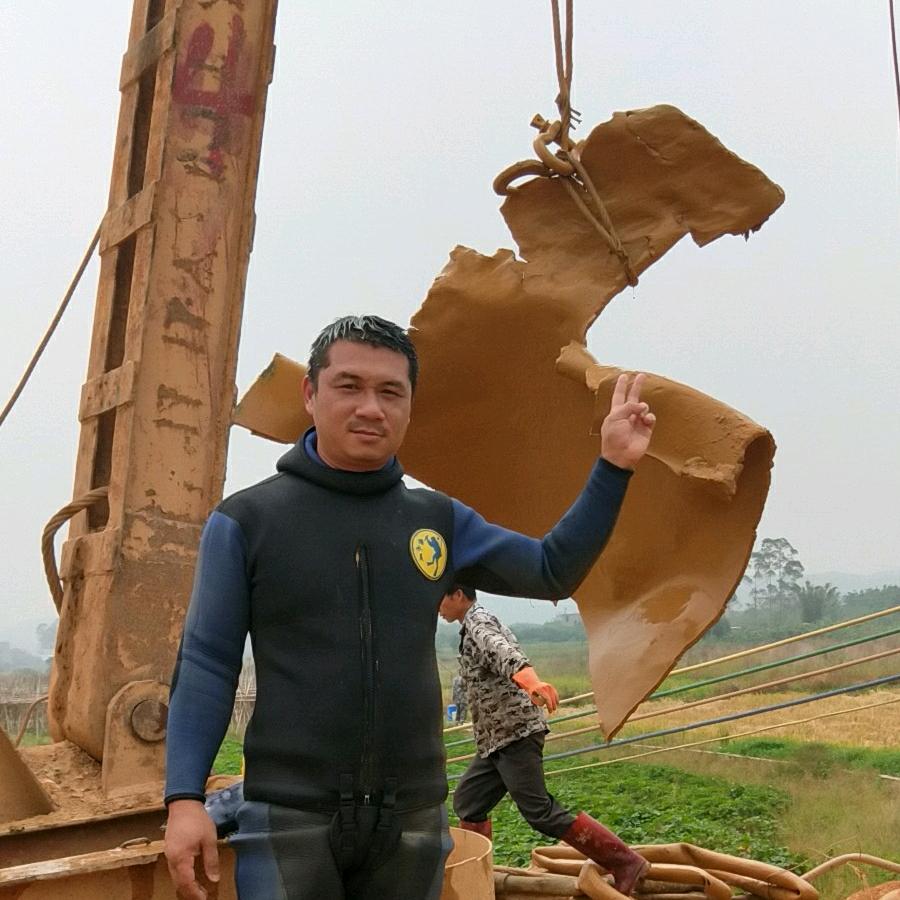 特顺潜水