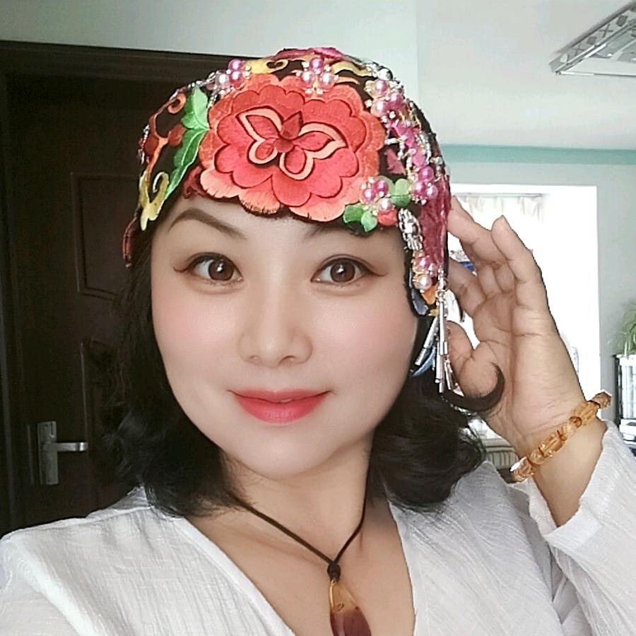 彝家(啊丽)纯手工纸花刺绣