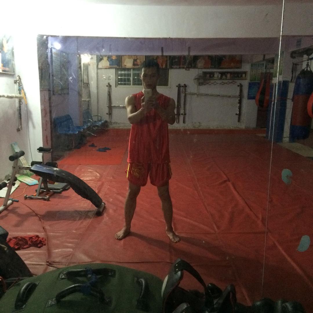 城哥烧烤大排档