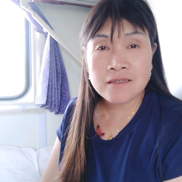 小 唐…