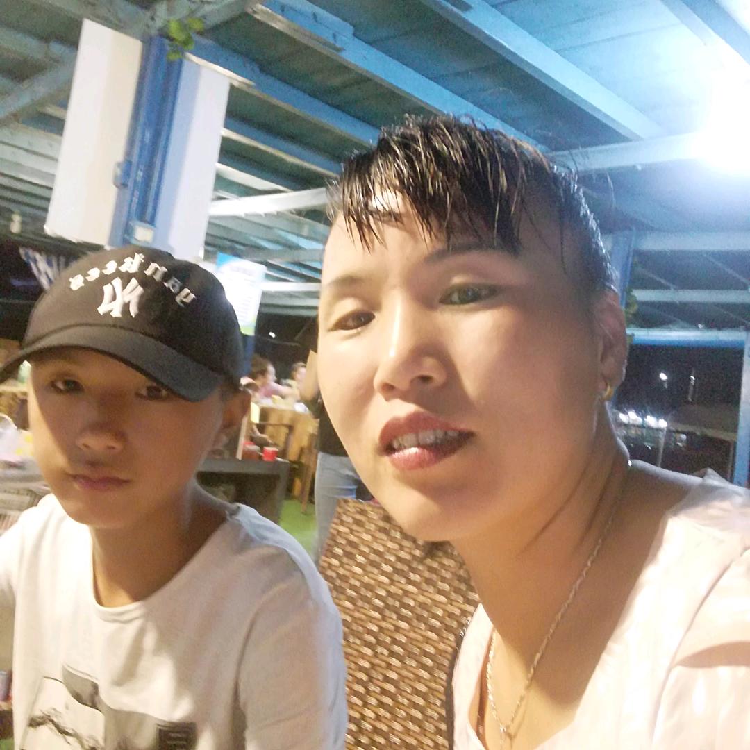 华达办公家具厂