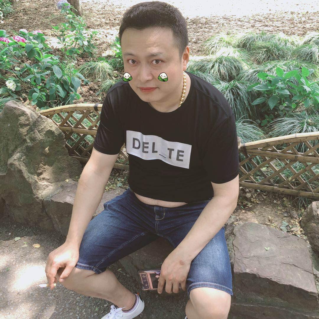 (^.^)微醺大叔(^～^)