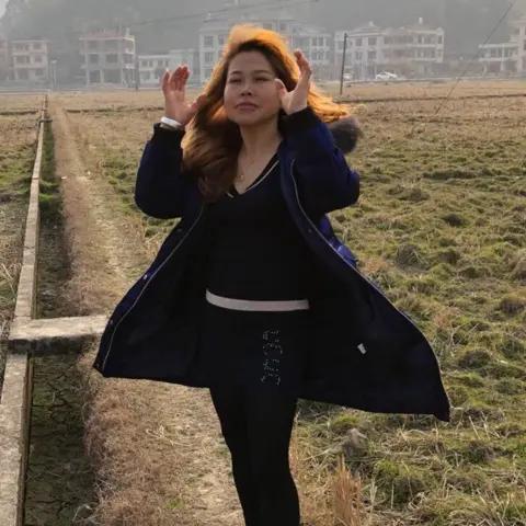 珊珊来了《好物在橱窗》