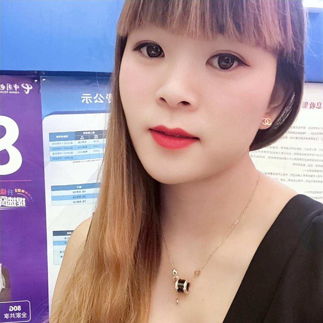 文山通讯手机店张玲玲店长
