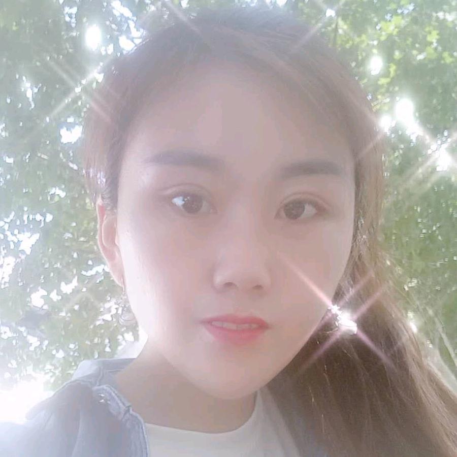 卖各个品牌手机的小梁同学