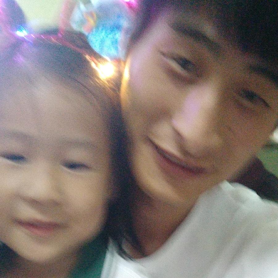 ╭( ′• o •′ )╭☞拼搏