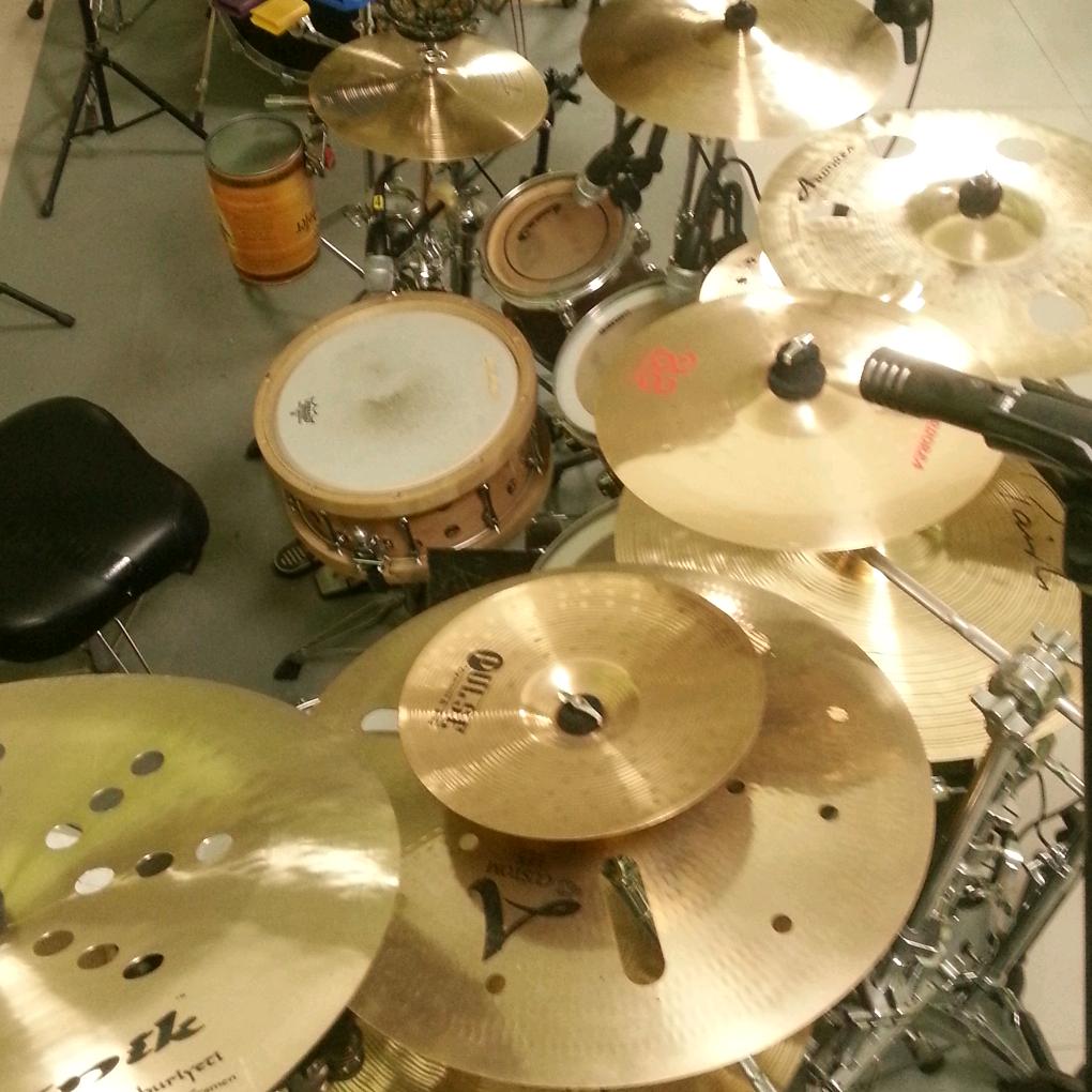 王飞爵士鼓～金韵琴行